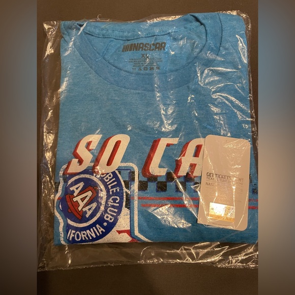 New Auto Club Speedway So Cal Racing TShirt XL - Picture 1 of 2